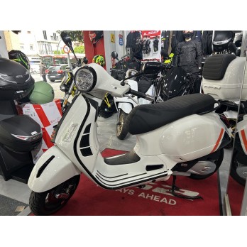 Vespa GTS Super 125cc